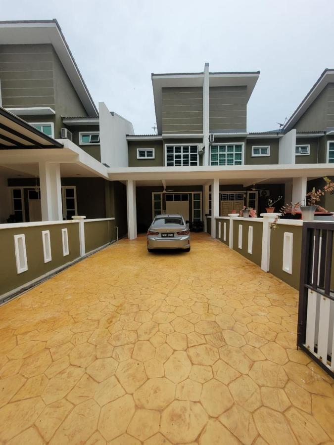 Teduhan Abqory Kuala Terengganu Ngoại thất bức ảnh
